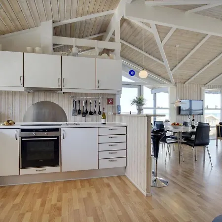 Holiday home Konsta - 200m From The Sea By Interhome Hjorring